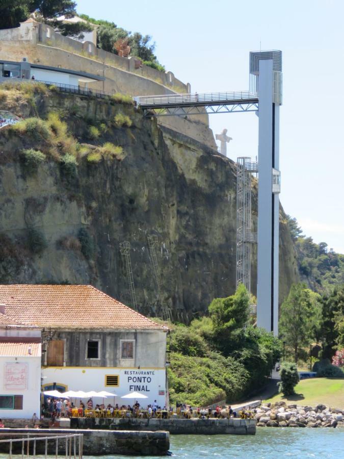 Tejo House River Lisbon Almada Exterior photo