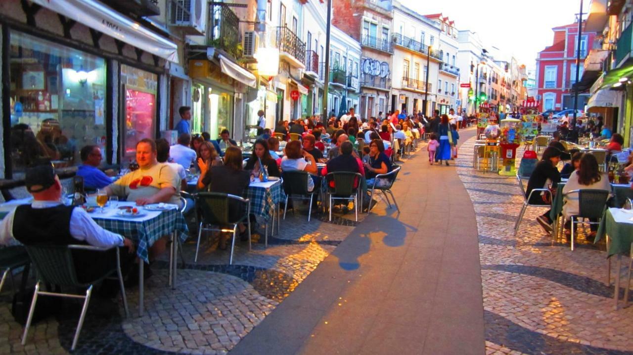 Tejo House River Lisbon Almada Exterior photo